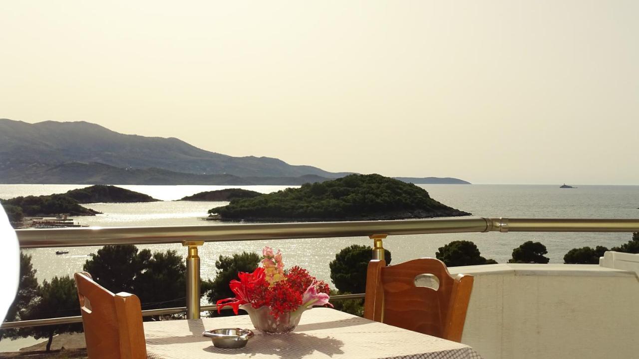 Hotel Queen Margaret Seaside Ksamil Esterno foto